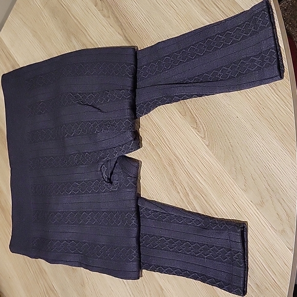 Time and Tru Black/Grey Cable Knit Leggings XL - Picture 3 of 4